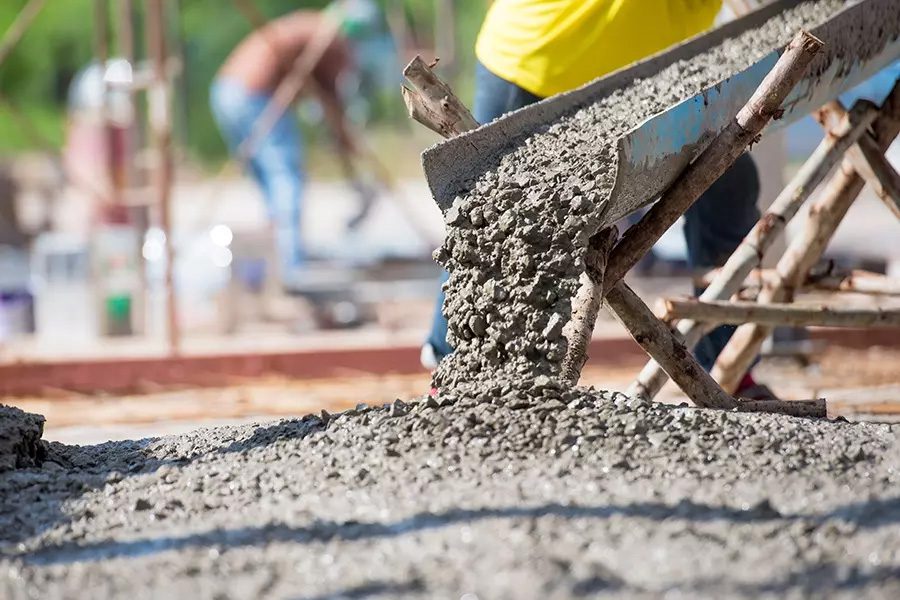 Concrete-Contractor-Insurance-Selective-Focus-of-Concrete-Pouring-During-Commercial-Concreting-of-Floors-for-a-Building